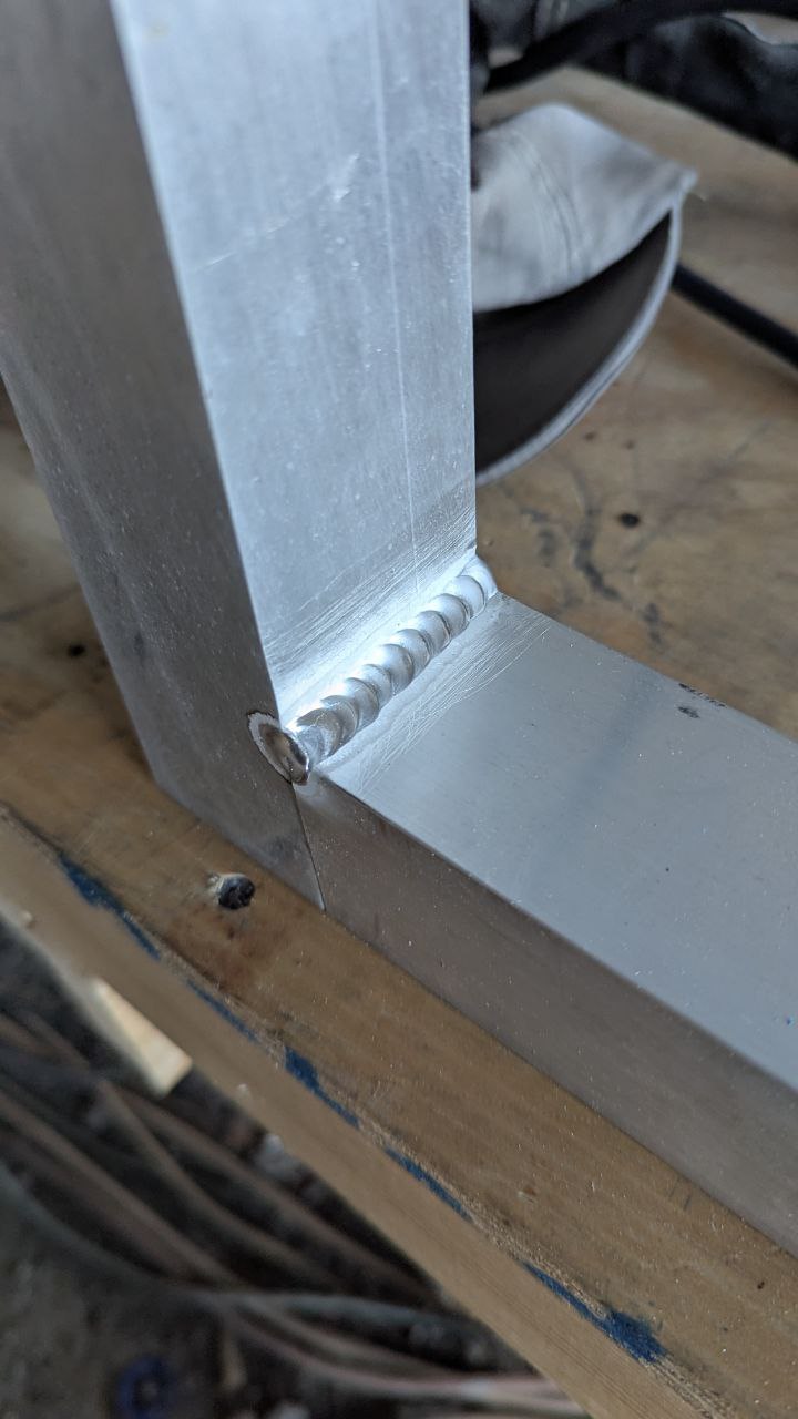 Clean corner weld
